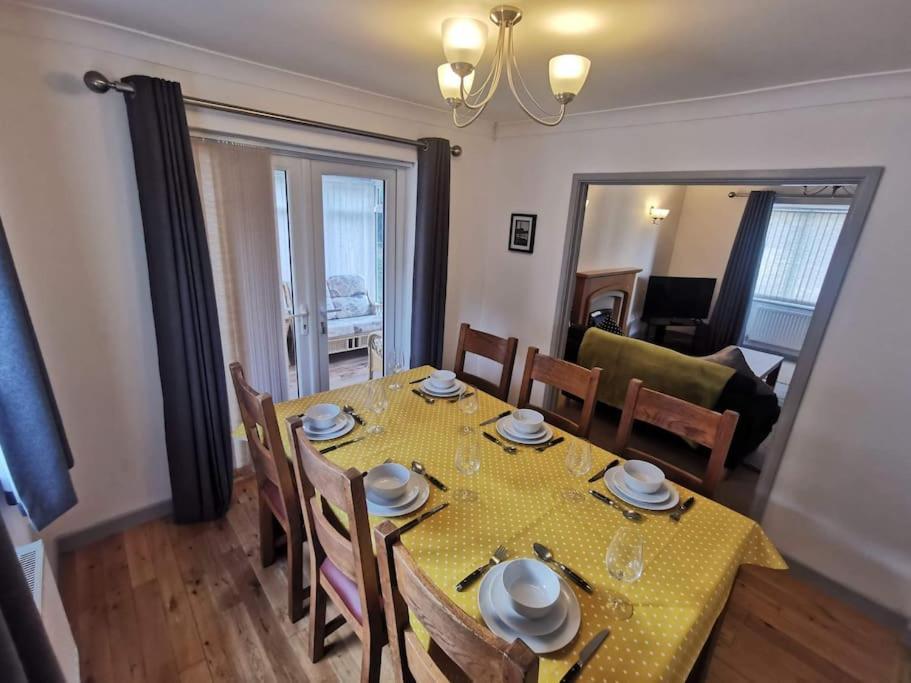 Twyngaer, A Spacious 3 Bedroom Bungalow Sleeps 5 Knighton  Eksteriør bilde